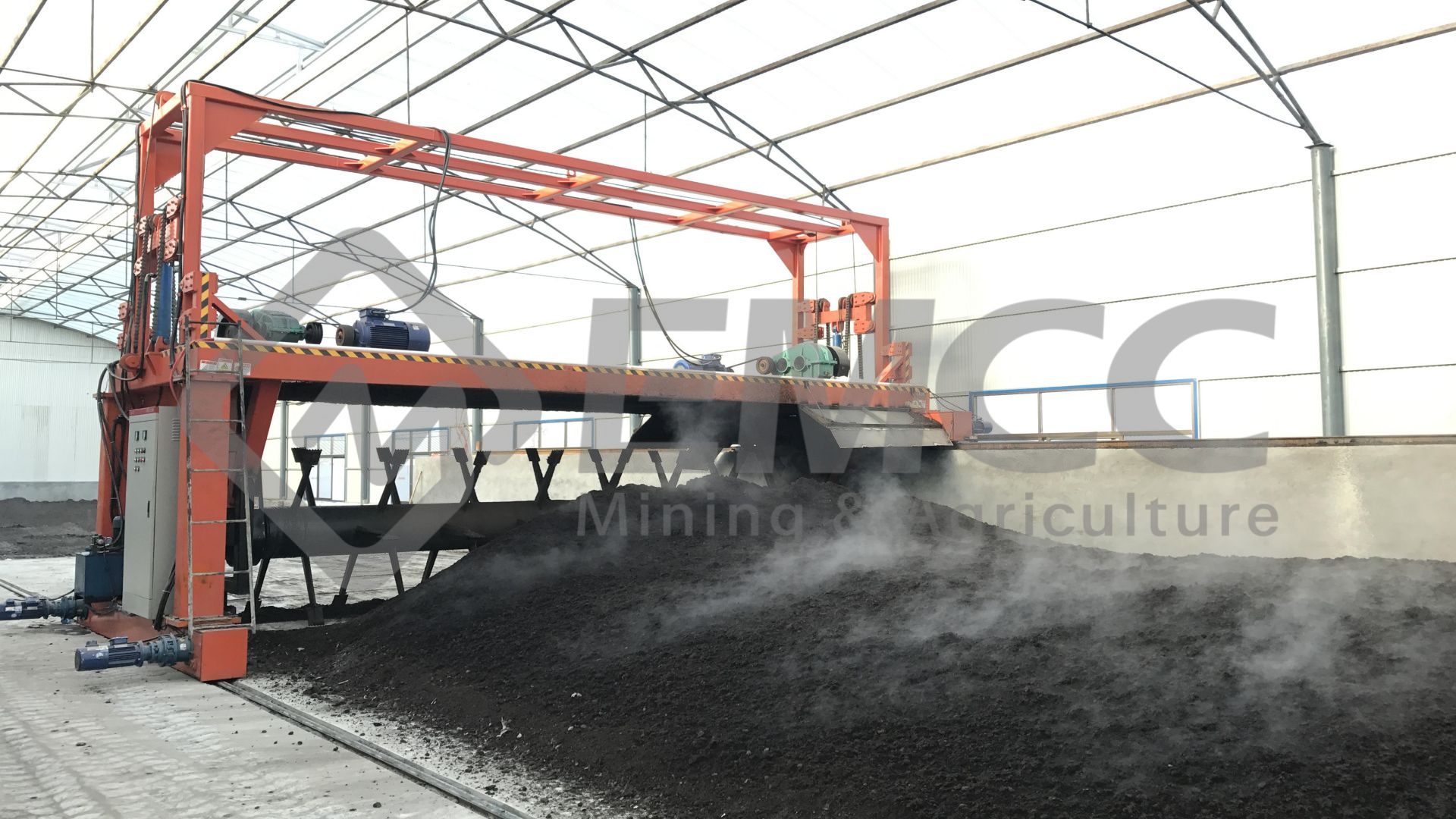 Groove Type Compost Turner3